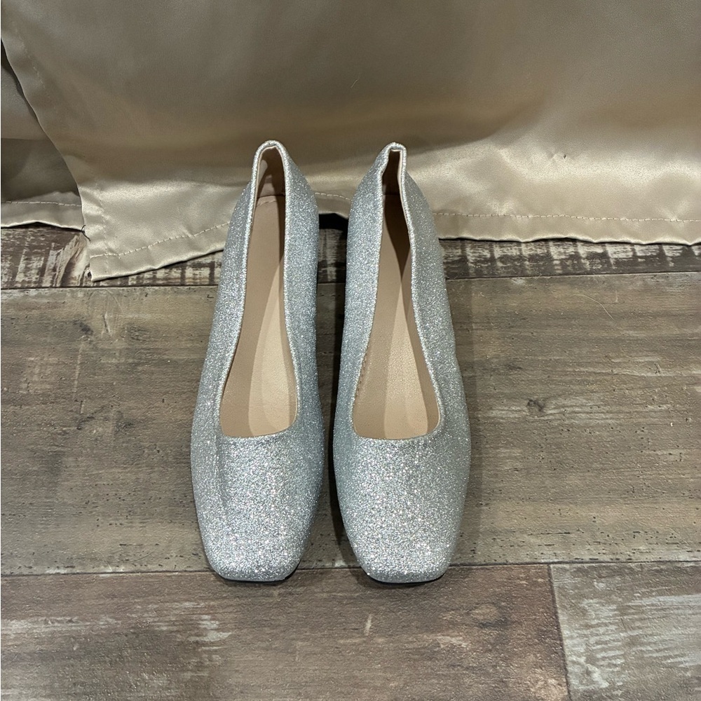 Elegant Silver Glitter Women's Shoes